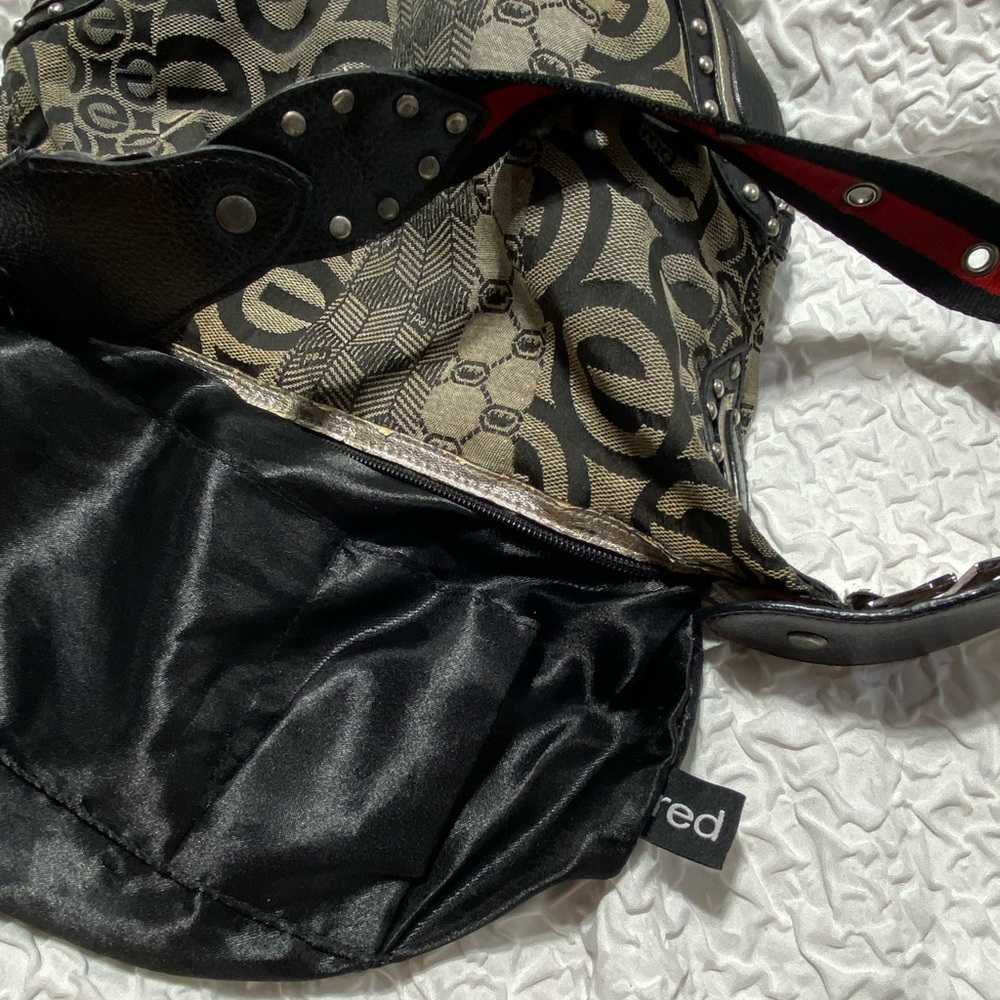 Vintage Marc Ecko RED Black and Cream Textured Purse with Logo - Picture 5 of 11